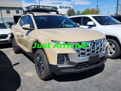 Used 2023 Hyundai Santa Cruz SEL Premium image 3