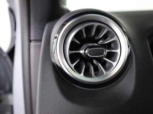 Certified 2026 Mercedes-Benz GLB 250 4MATIC image 12