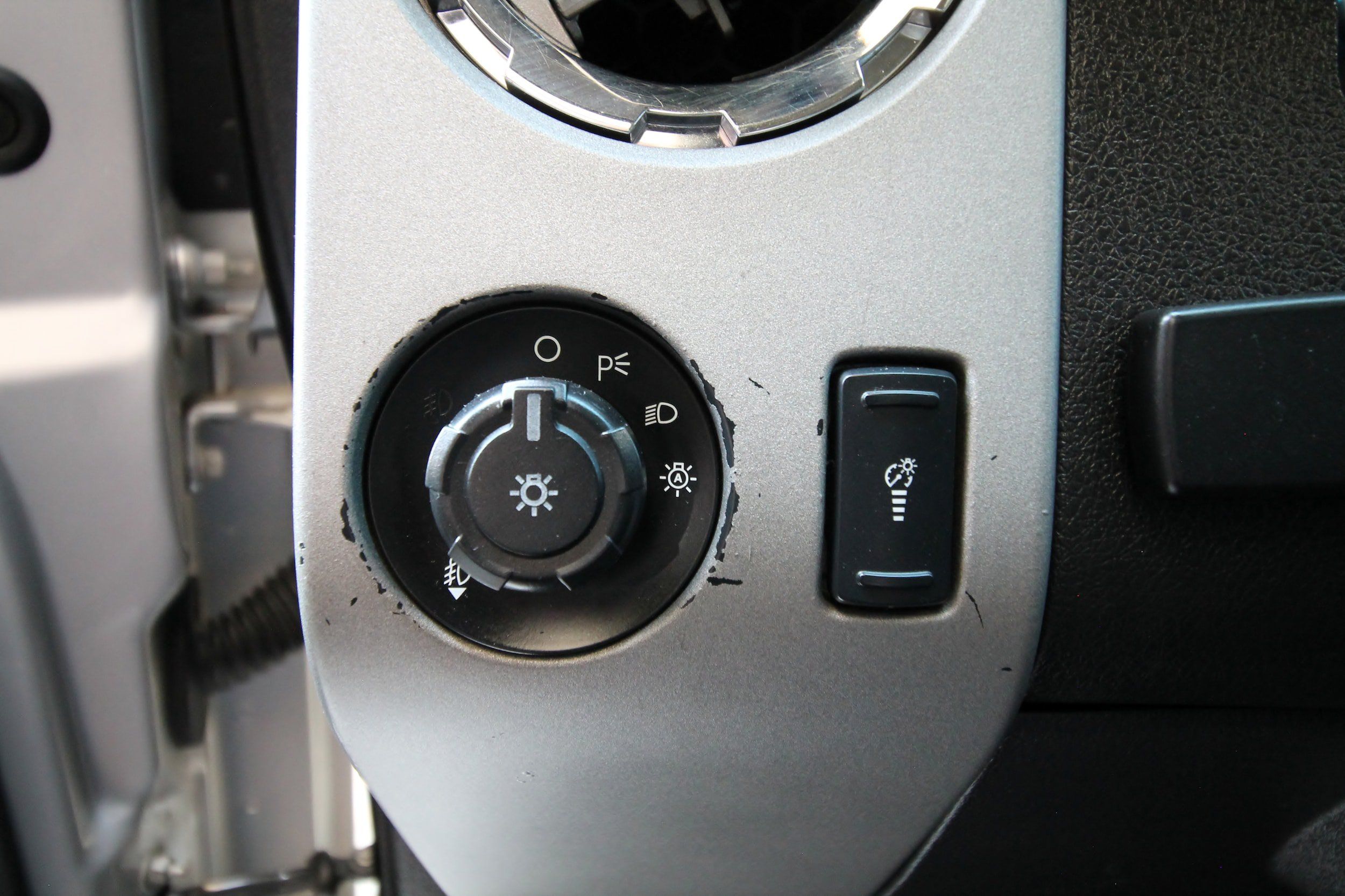 Used 2015 Ford F250 Lariat w/ Lariat Ultimate Package AWD/4WD image 24