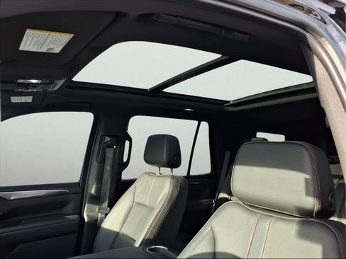 Used 2023 Chevrolet Tahoe RST w/ Luxury Package image 18