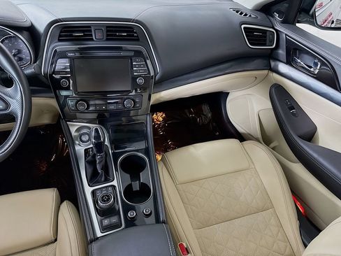 Used 2019 Nissan Maxima Platinum image 28