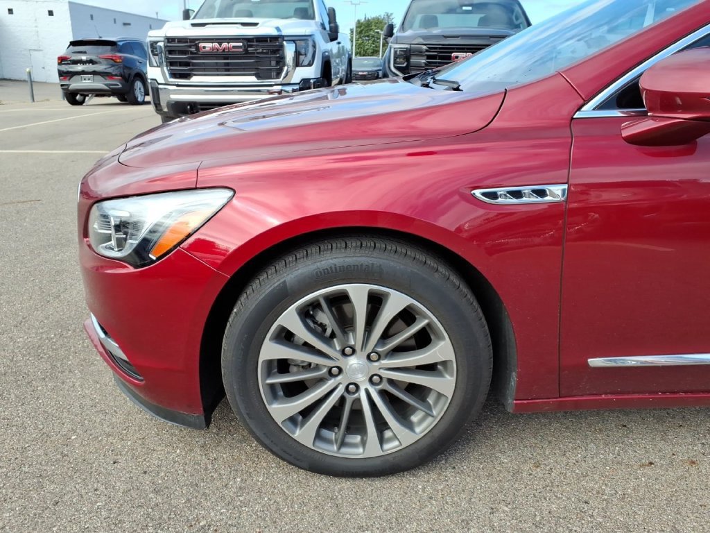 Certified 2018 Buick LaCrosse Essence FWD image 23