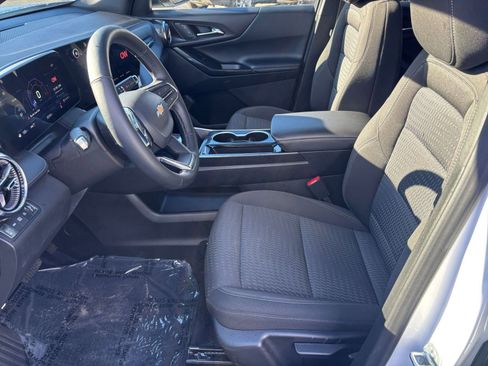 Used 2025 Chevrolet Equinox LT image 23