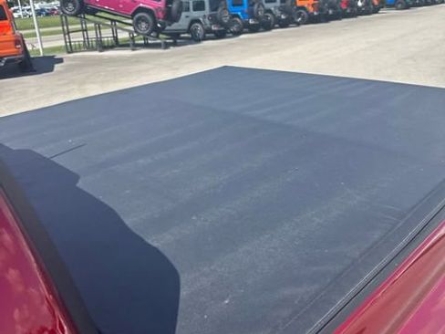 Used 2024 Chevrolet Colorado Trail Boss w/ Technology Package image 10