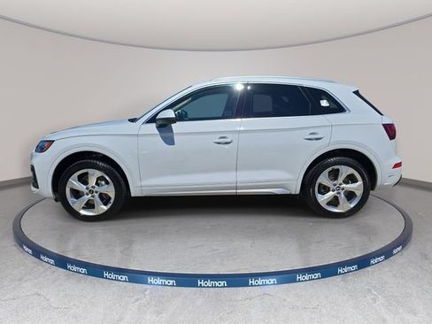 Used 2021 Audi Q5 2.0T Premium Plus w/ Premium Plus Package AWD/4WD image 9