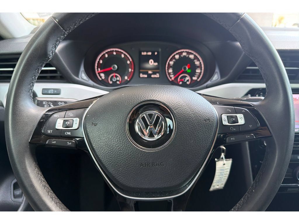 Used 2021 Volkswagen Passat 2.0T S FWD image 23