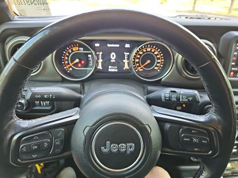 Used 2021 Jeep Wrangler Sport AWD/4WD image 19