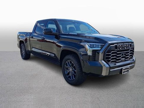 Used 2023 Toyota Tundra Platinum w/ Advanced Package AWD/4WD image 3