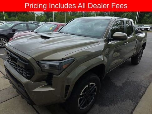 Used 2026 Toyota Tacoma TRD Sport AWD/4WD image 1