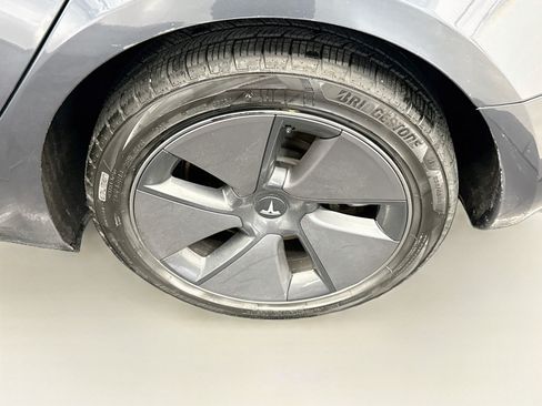 Used 2023 Tesla Model 3 Standard Range RWD image 11