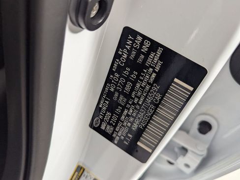 New 2026 Hyundai Venue SEL FWD image 25