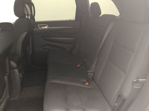 Used 2016 Jeep Grand Cherokee Laredo w/ Quick Order Package 23E image 18