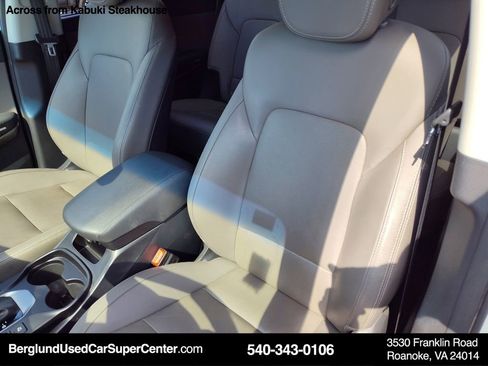 Used 2018 Hyundai Santa Fe FWD image 18