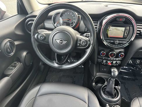Used 2017 MINI Cooper 2-Door Hardtop image 15