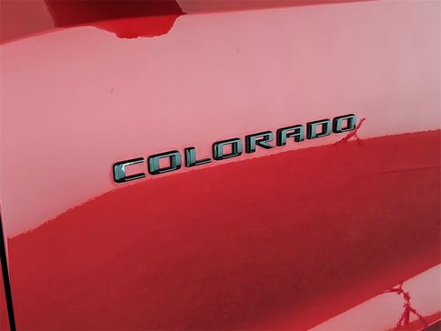 Used 2023 Chevrolet Colorado LT w/ LT Convenience Package II image 38