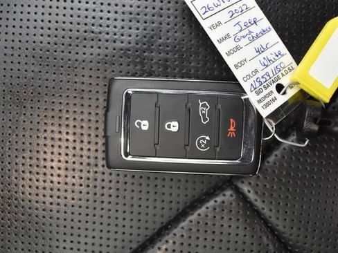 Used 2022 Jeep Grand Cherokee Overland w/ Adv Protech Group III AWD/4WD image 30