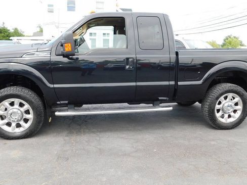 Used 2014 Ford F250 Lariat w/ Lariat Interior Package AWD/4WD image 6