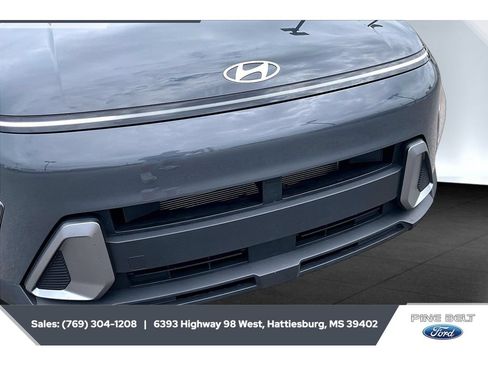 Used 2025 Hyundai Kona SEL FWD image 22