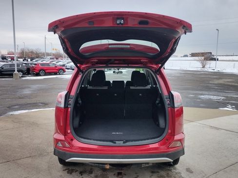 Used 2016 Toyota RAV4 XLE image 12