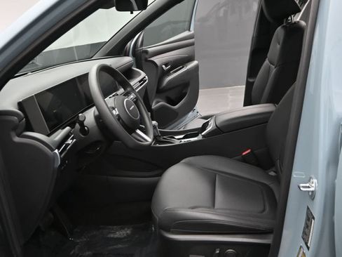 Certified 2025 Hyundai Santa Cruz SEL FWD image 16
