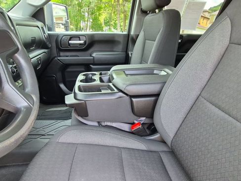 Used 2024 Chevrolet Silverado 2500 Custom w/ Custom Convenience Package AWD/4WD image 27