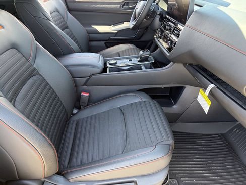 New 2026 Nissan Pathfinder Rock Creek w/ Rock Creek Premium Package AWD/4WD image 12