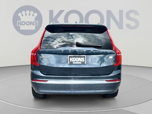 Certified 2024 Volvo XC90 T8 Plus AWD/4WD image 5