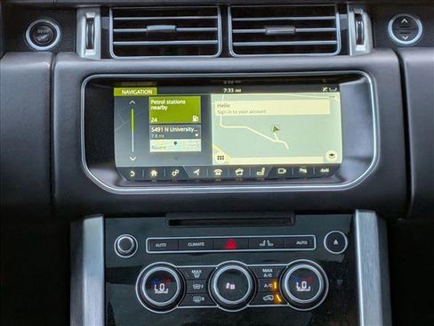 Used 2017 Land Rover Range Rover HSE image 10