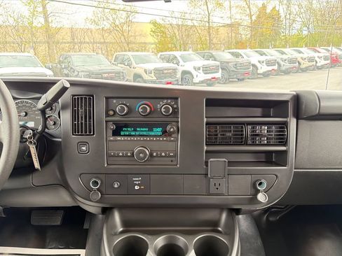 New 2026 GMC Savana 2500 Extended w/ Driver Convenience Package RWD image 18