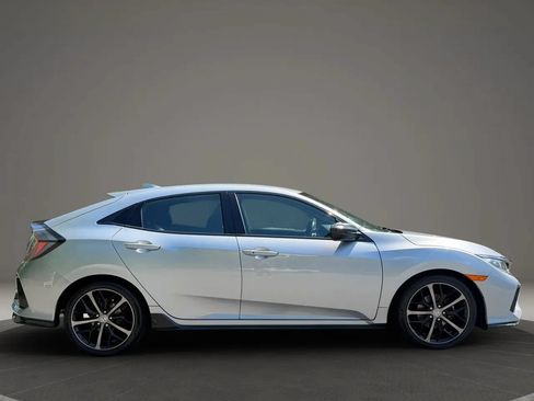 Used 2020 Honda Civic Sport image 11