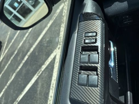 Used 2017 Toyota 4Runner Limited AWD/4WD image 11
