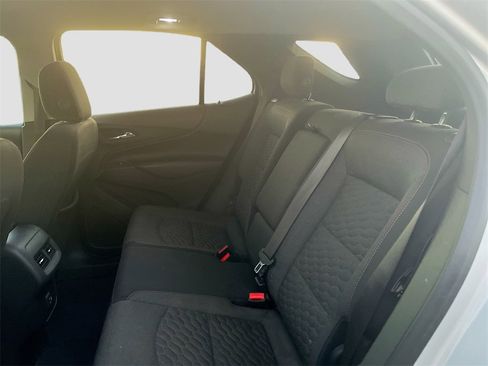 Used 2020 Chevrolet Equinox LT image 22