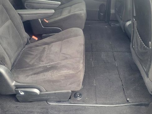 Used 2017 Dodge Grand Caravan SE FWD image 25