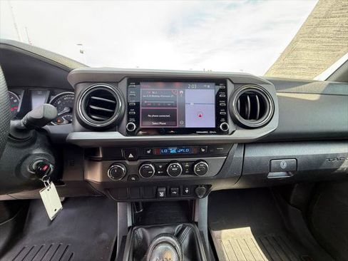 Certified 2022 Toyota Tacoma TRD Off-Road w/ TRD Premium Off Road Package AWD/4WD image 10