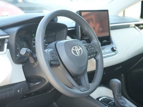 Used 2024 Toyota Corolla XLE image 23