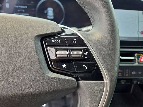 Used 2024 Kia Niro Wind w/ Wind Preserve Package FWD image 23
