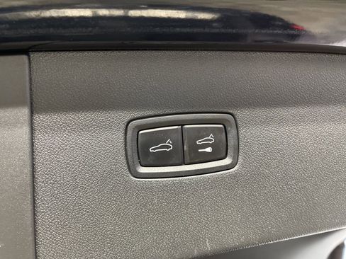 Used 2022 Porsche Cayenne E-Hybrid Coupe image 34