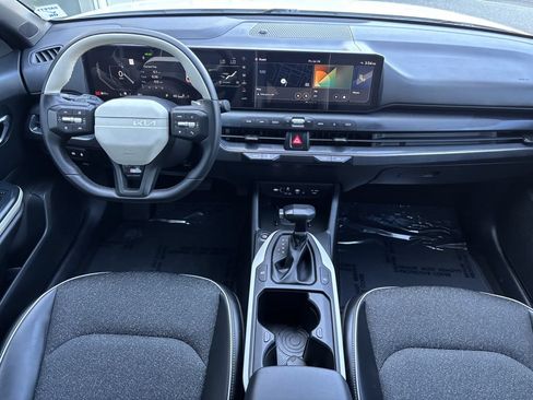 Used 2025 Kia K4 GT-Line FWD image 18
