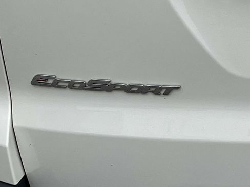 Used 2021 Ford EcoSport S image 4