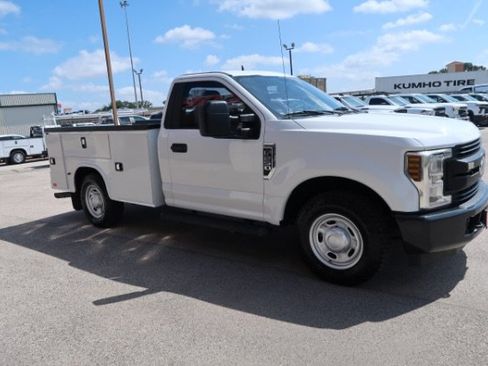 Used 2019 Ford F250 XL RWD image 3