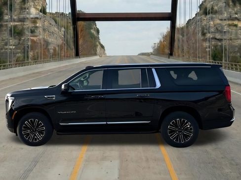 New 2026 GMC Yukon XL Elevation w/ Elevation Premium Package AWD/4WD image 5