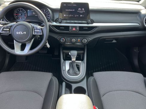 Used 2024 Kia Forte LXS w/ LXS Technology Package image 20