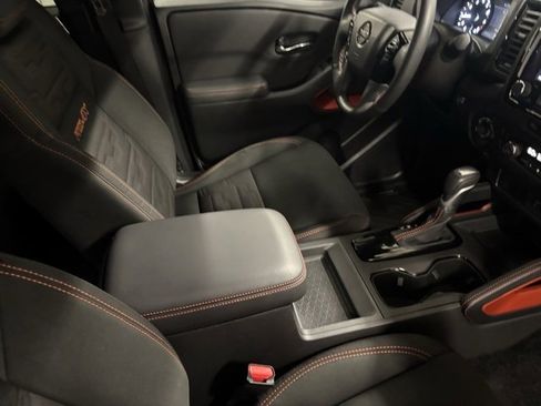 Used 2024 Nissan Frontier PRO-4X w/ Off-Road Protection Package image 21