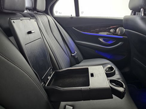 Used 2017 Mercedes-Benz E 300 4MATIC image 22