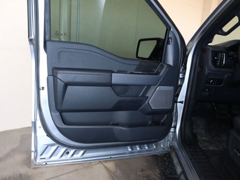 New 2025 Ford F150 Lightning Lariat w/ Max Trailer Tow Package image 32