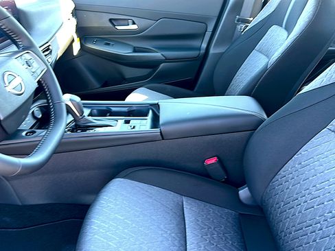 New 2026 Nissan Sentra SV w/ SV Convenience Package FWD image 10