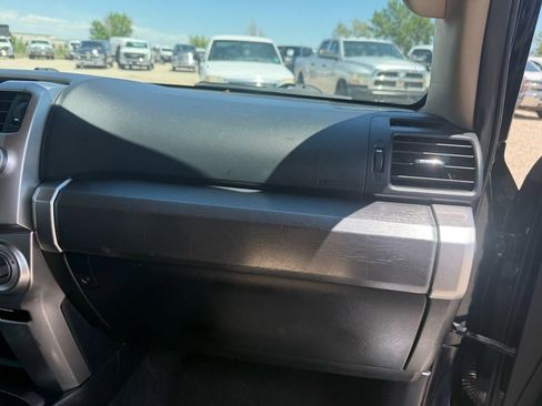 Used 2019 Toyota 4Runner SR5 AWD/4WD image 18