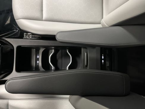 Used 2022 Volkswagen ID.4 Pro S image 22