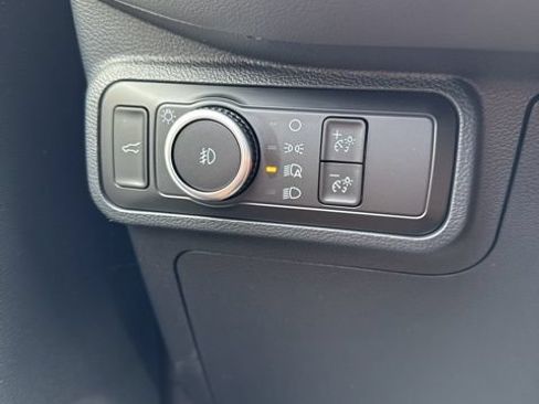 New 2026 Ford Explorer Active w/ Active Comfort Package AWD/4WD image 19