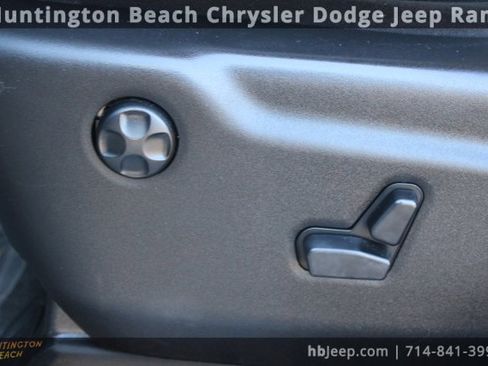 Used 2015 Dodge Durango Limited w/ Premium Group image 30